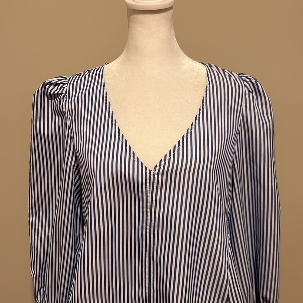 Tuckernuck Easton Blue And White Stripe Puff Sleeve Blouse New Size Small - Picture 5 of 12